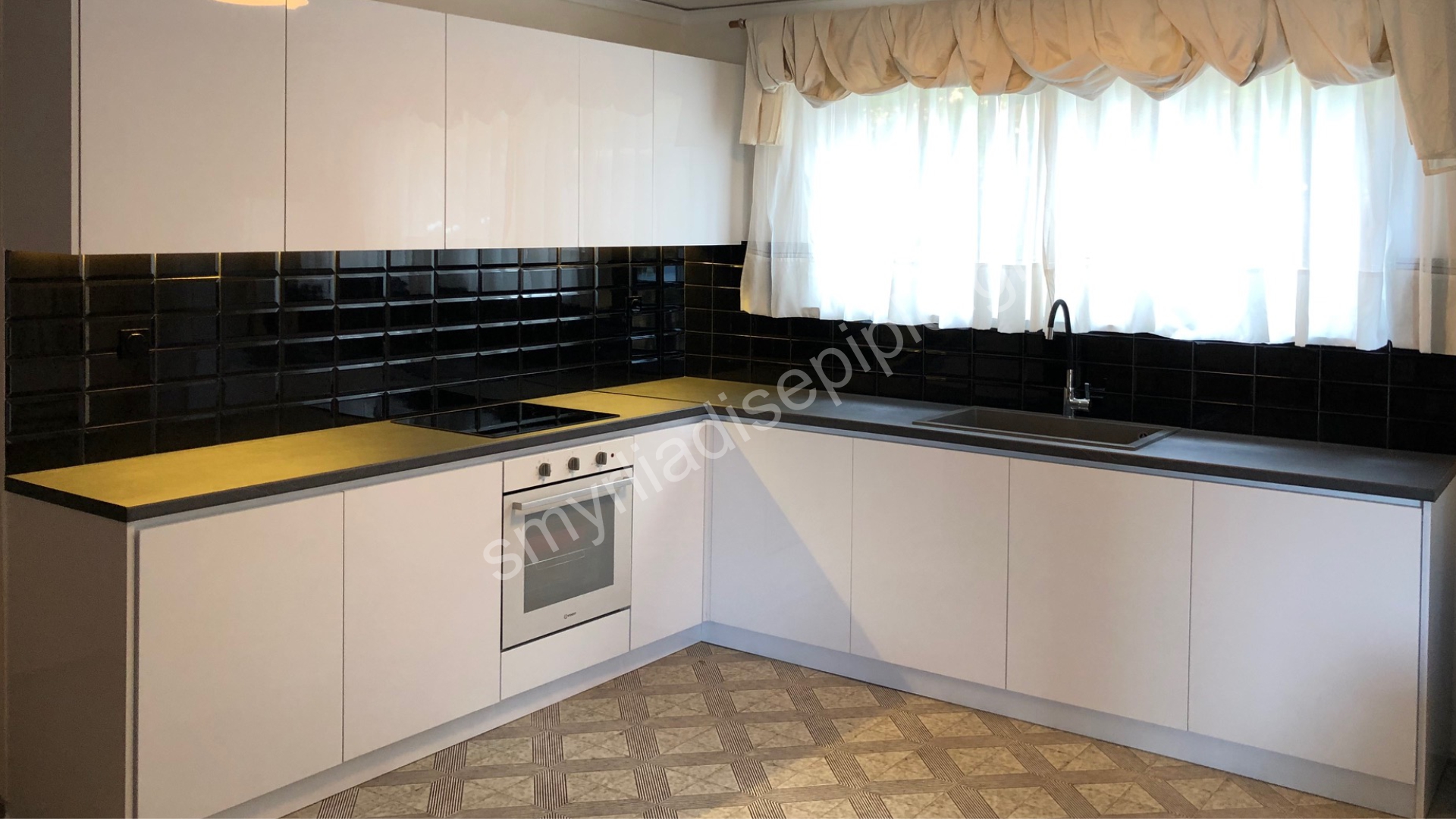 ακρυλικη 001