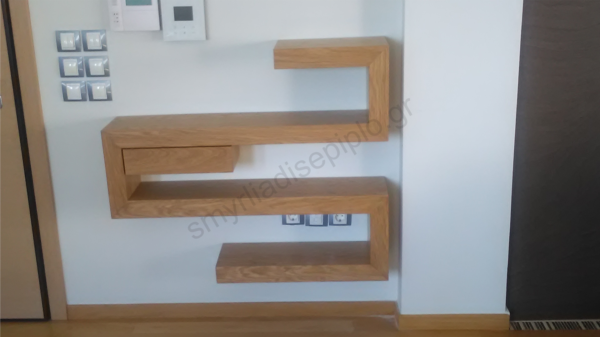 επιπλο εισοδου 001